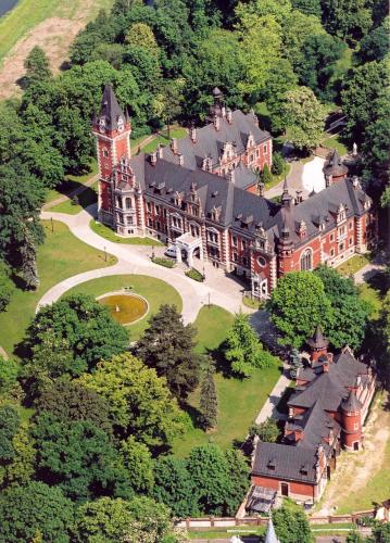 Pa?‚ac w P?‚awniowicach